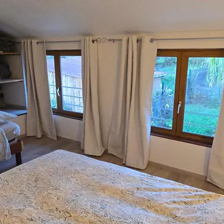 Maisonnette De Bon-repos Jarrie