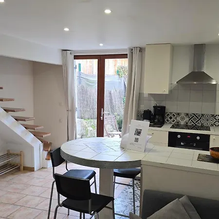 Holiday home Maisonnette De Bon-repos